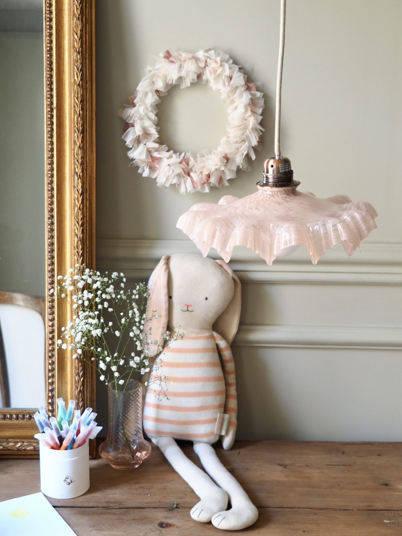 Abat-jour en verre rose