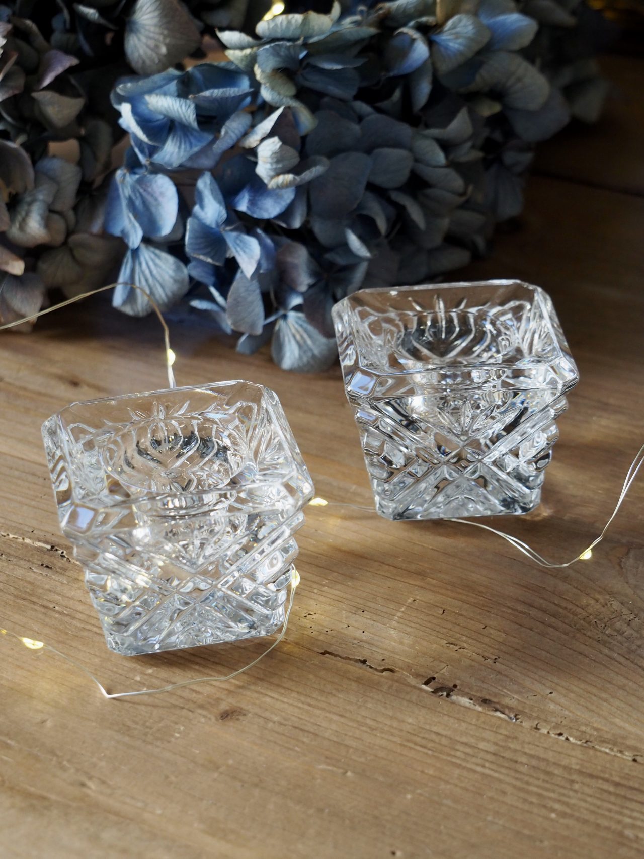 Bougeoir ciselé carré