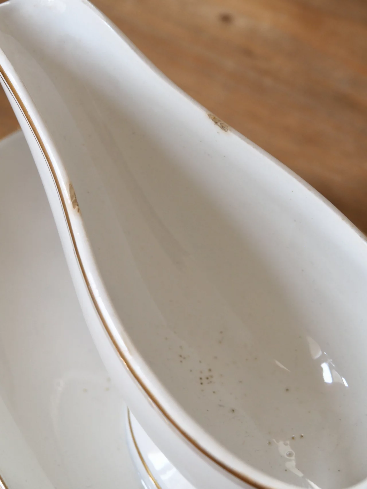 MaisonBoisDeRose plat ovale Blanc et Or Sarreguemines Digoin15