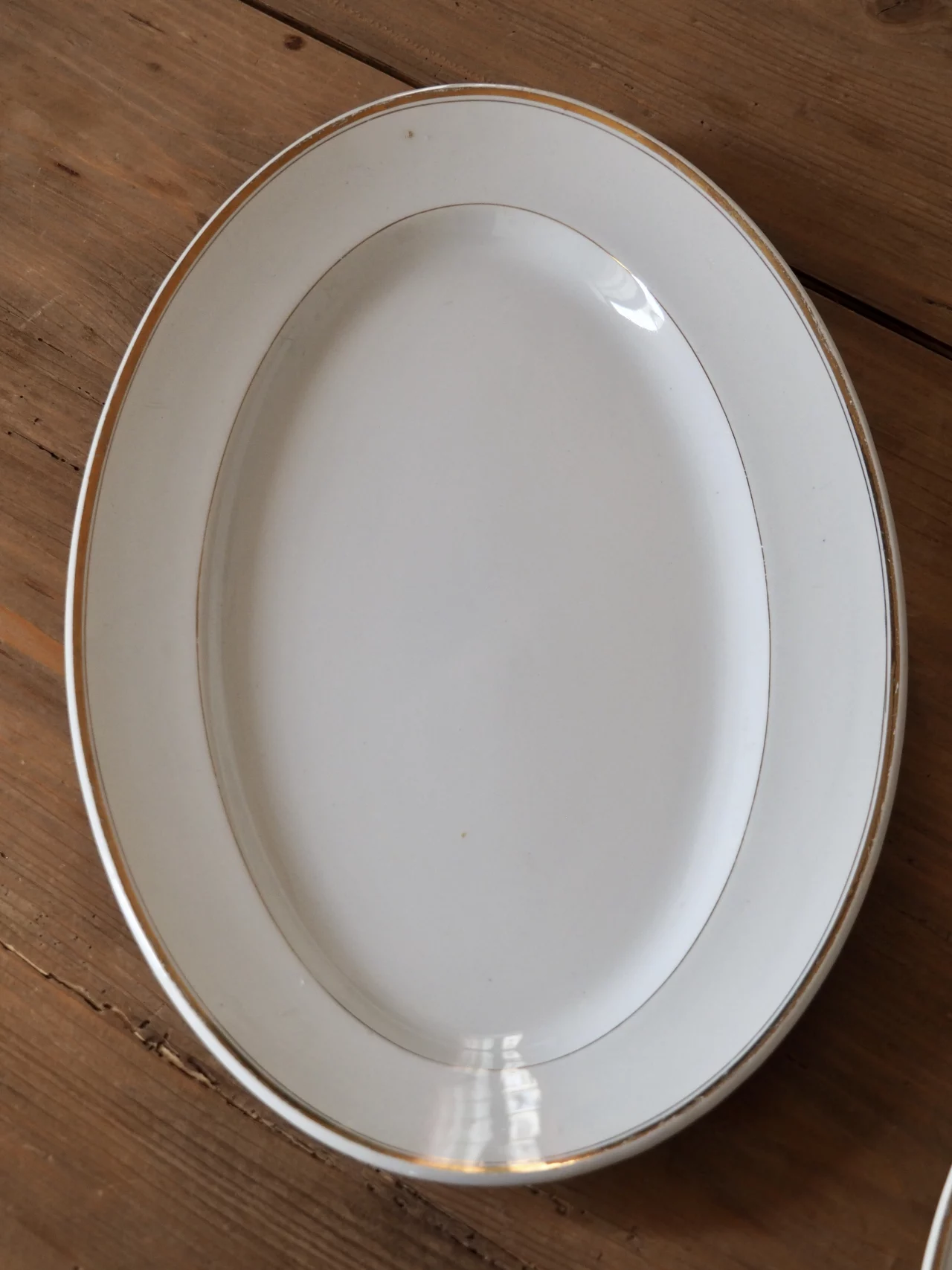 MaisonBoisDeRose plat ovale Blanc et Or Sarreguemines Digoin8