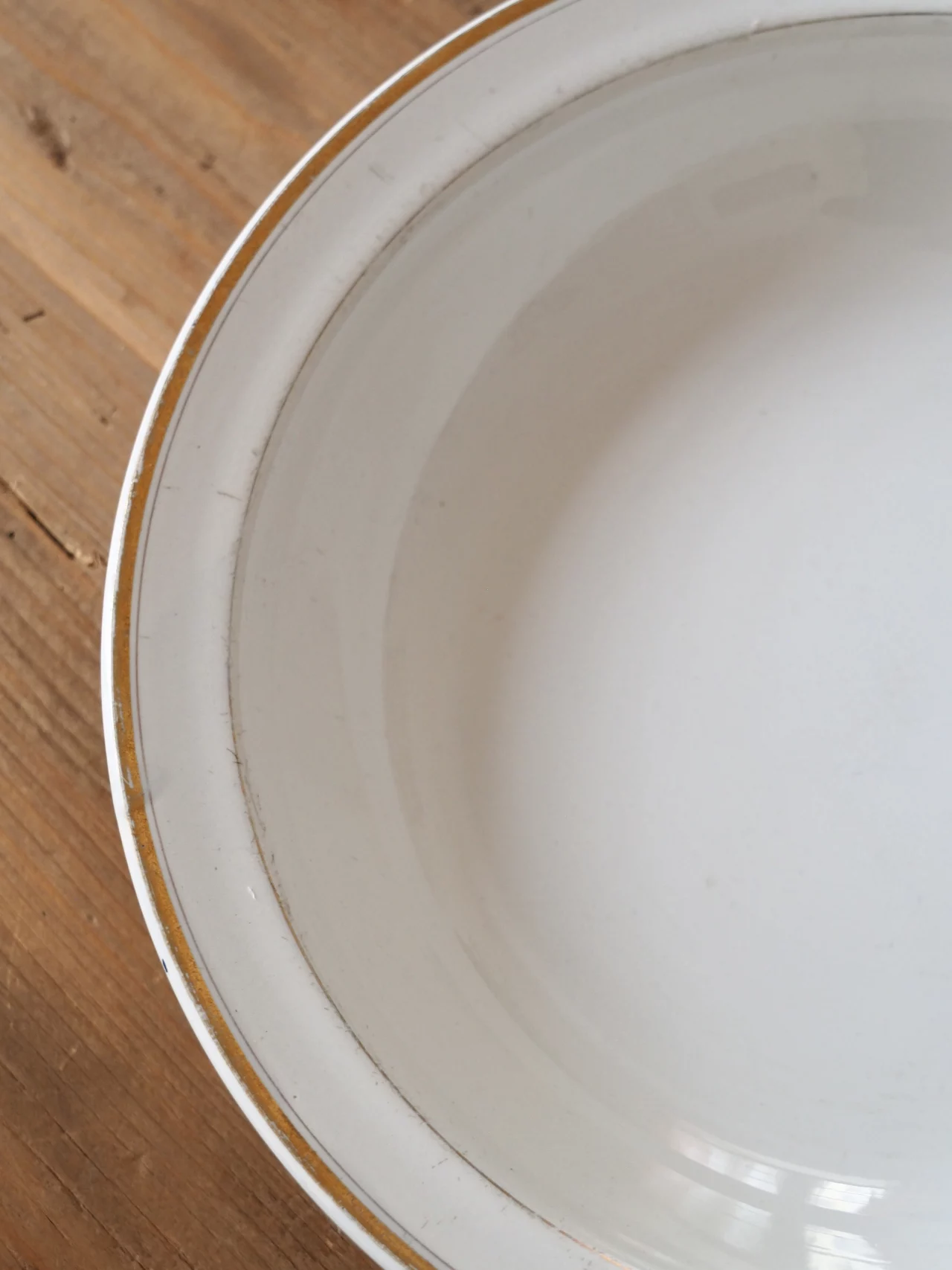 MaisonBoisDeRose plat rond Blanc et Or Sarreguemines Digoin13