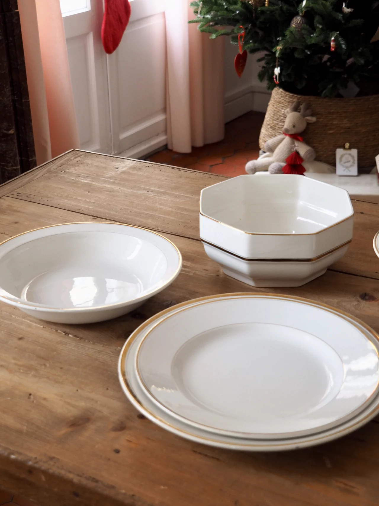 MaisonBoisDeRose plat rond Blanc et Or Sarreguemines Digoin2