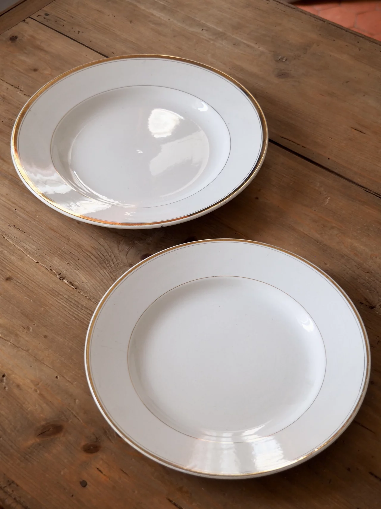 plat rond Blanc et Or Sarreguemines Digoin