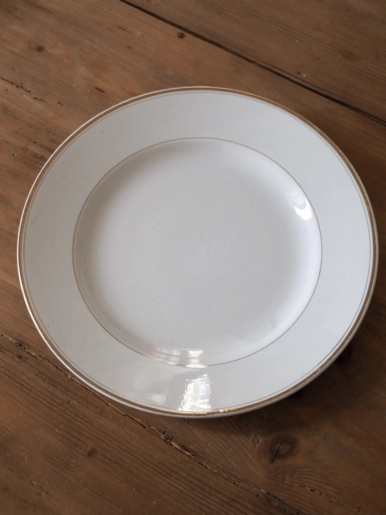 MaisonBoisDeRose plat rond Blanc et Or Sarreguemines Digoin9