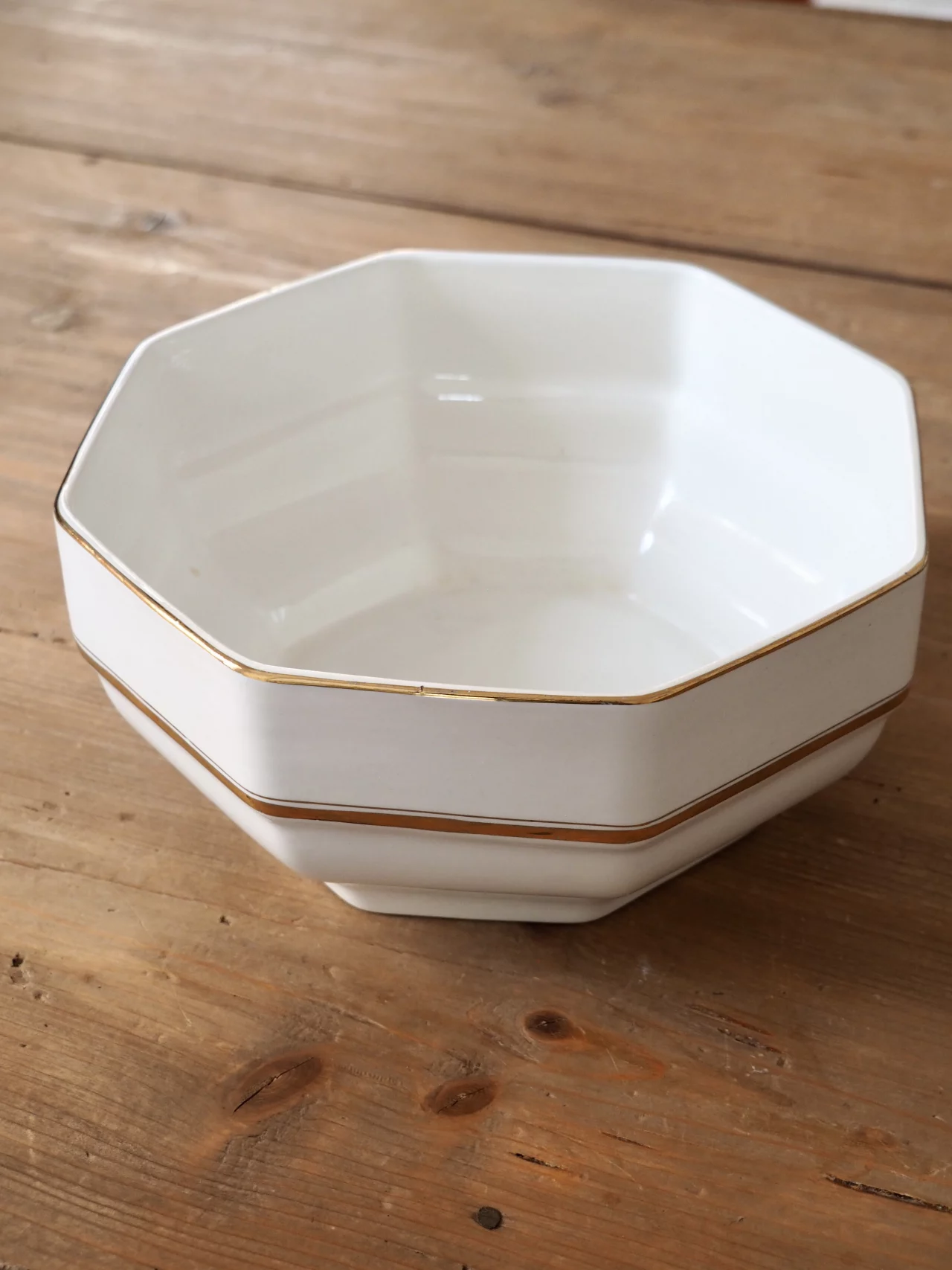 MaisonBoisDeRose saladier octogonal Blanc et Or Sarreguemines Digoin1