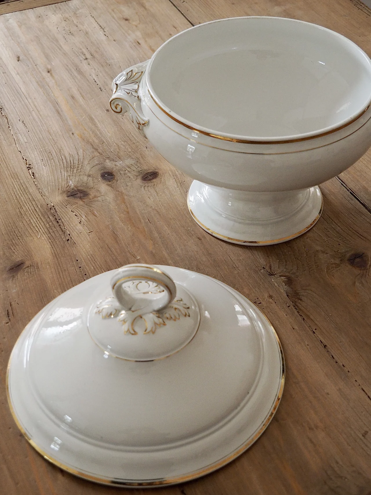 MaisonBoisDeRose soupière Blanc et Or Sarreguemines Digoin12