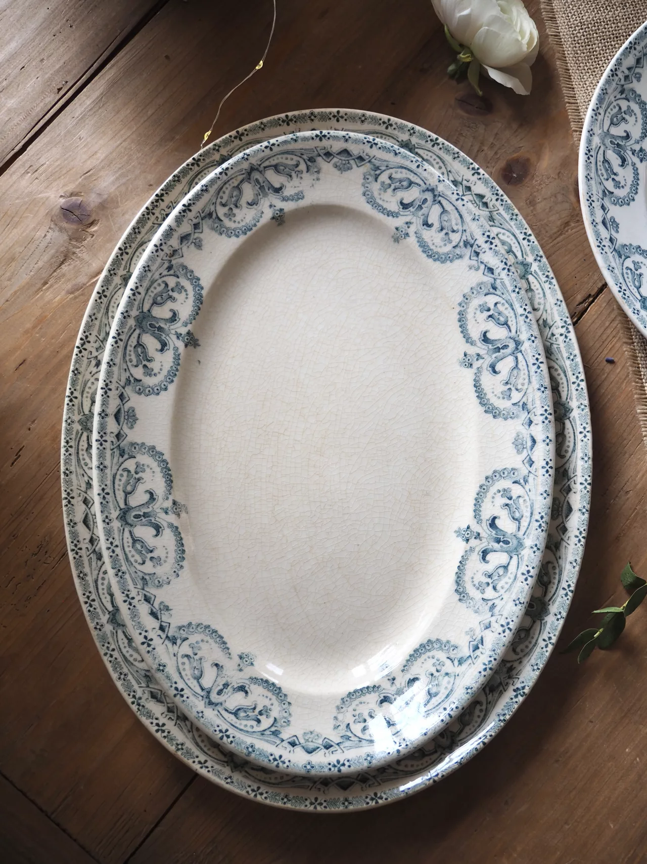 Plats ovals Guirlandes Au planteur de Caïffa