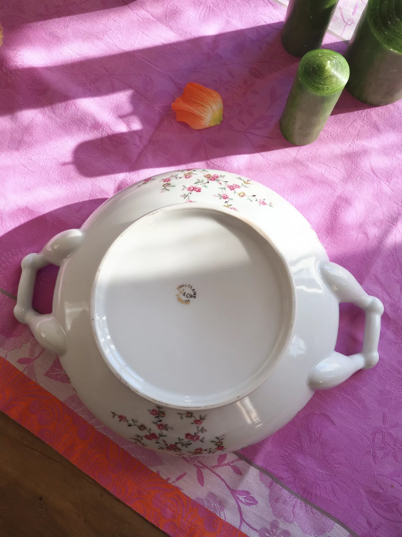 OLYMPUS DIGITAL CAMERA